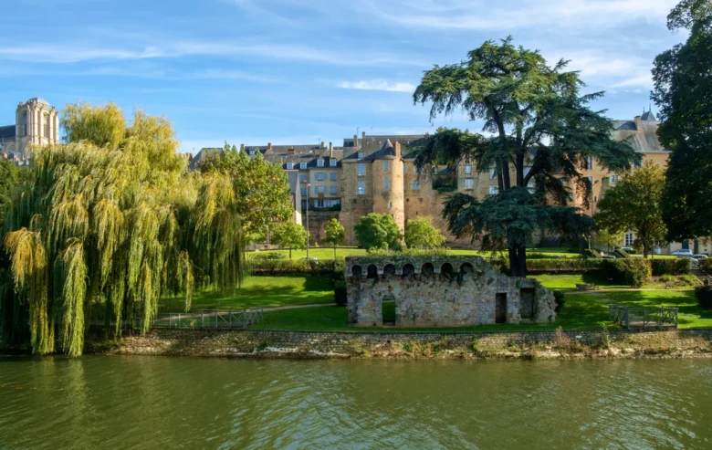 Notre guide Le Mans vous fait découvrir cette magnifique ville